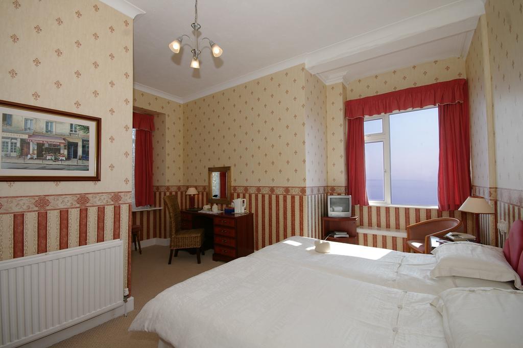 Fieldhead Hotel & Horizons Restaurant Солтэш Номер фото